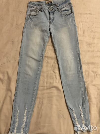 Джинсы