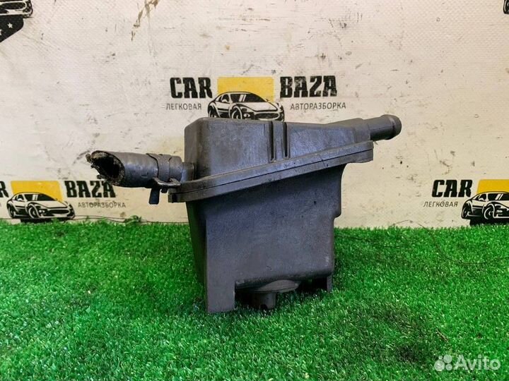 Бачок гидроусилителя Volkswagen Golf