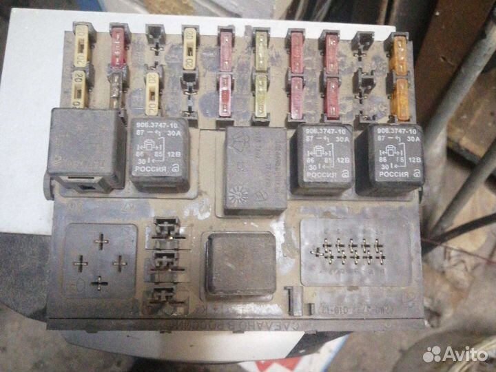 Блок предохранителей