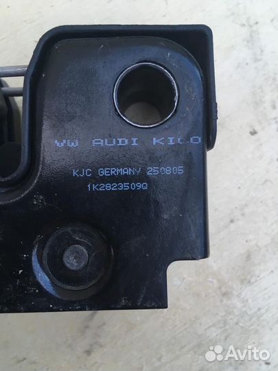 Замок капота VW Jetta 5, Golf 5