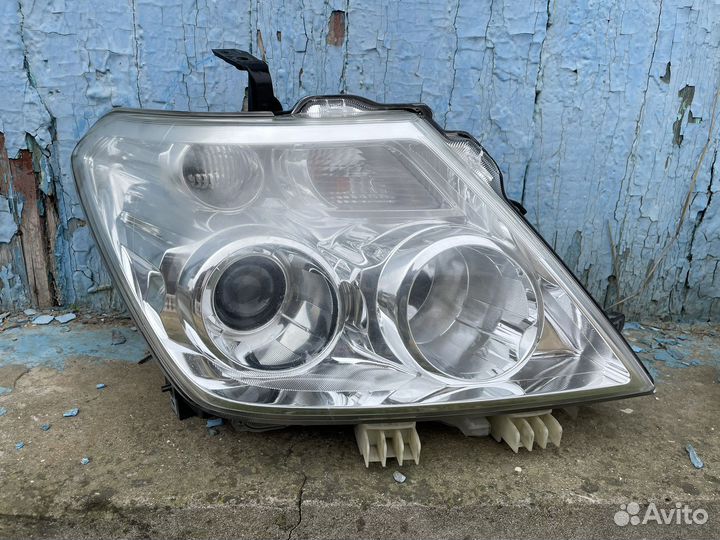 Nissan Patrol Y62 Фары