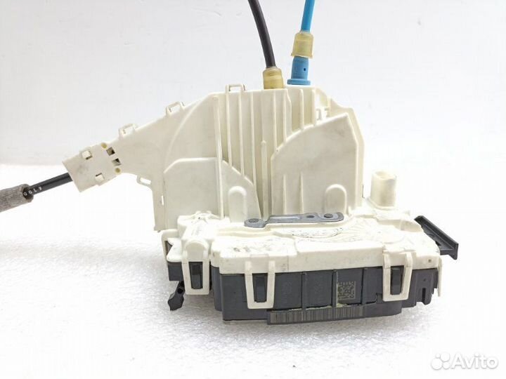 Замок двери задний левый Mercedes-Benz E-Class