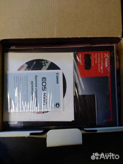 Зеркальный фотоаппарат canon 100 D новый