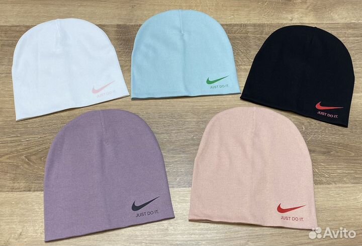 Шапка женская на весну nike новая в наличии