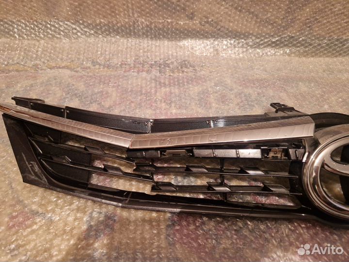 Решётка радиатора Camry v55