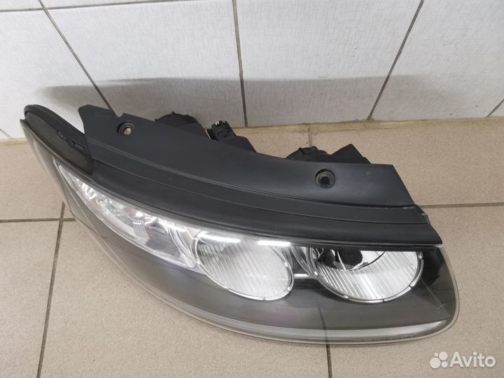 Фара правая оригинал Hyundai Santa Fe 2