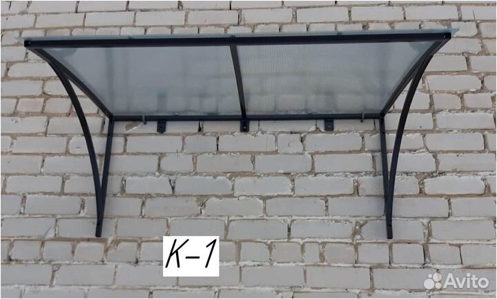 Козырек над дверью