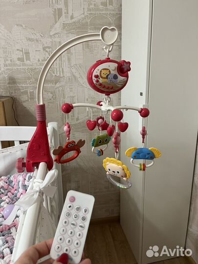 Мобиль детский в кроватку, музыкальный