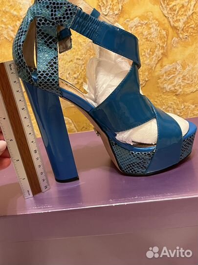 Босоножки натуральная кожа