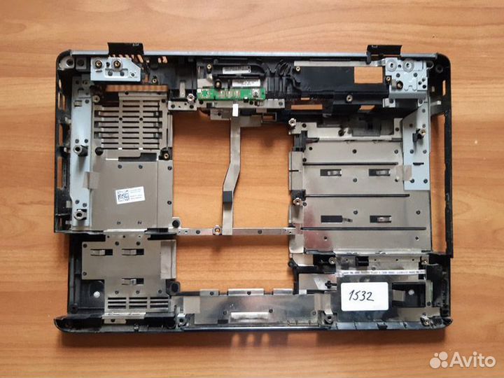 Нижняя крышка корпуса ноутбука Dell Vostro 500