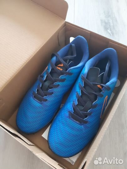 Футбольные бутсы 33 размер новые