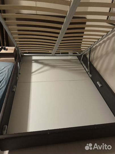 Кровать двухспальная с матрасом бу 160 200