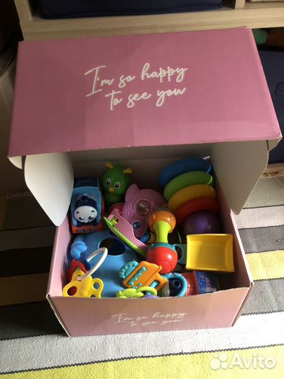Развивающие игрушки 0+ коробкой