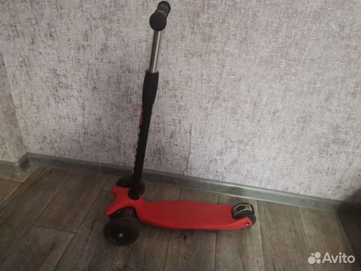 Самокат детский трехколесный