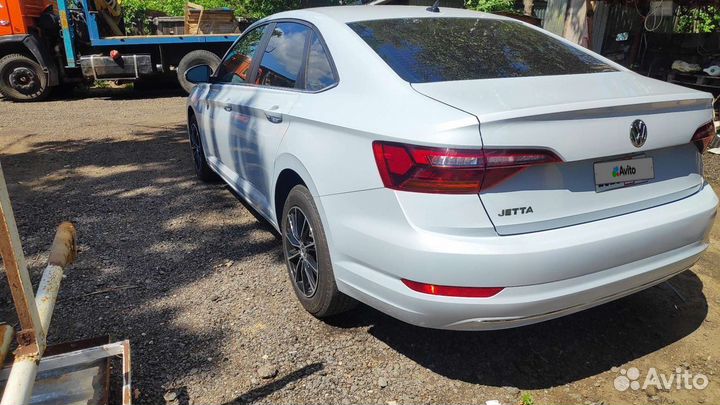 Volkswagen Jetta, 2018