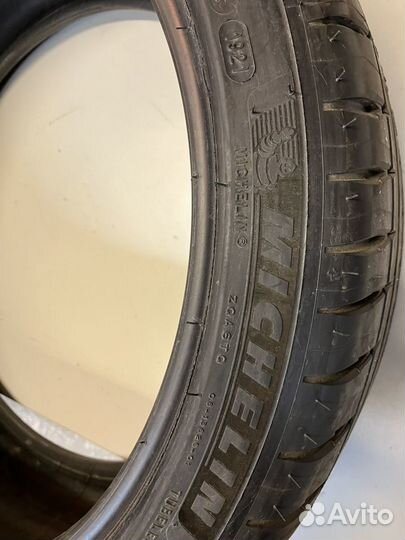 Michelin Pilot Sport 4 225/40 R19 93Y