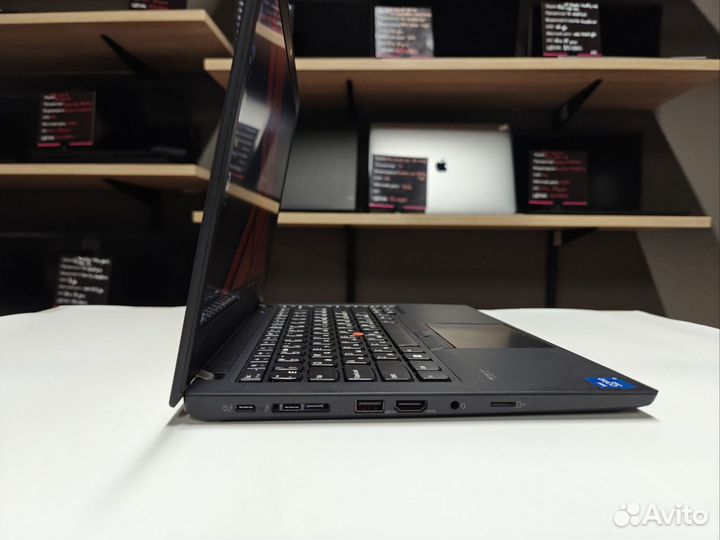 Lenovo thinkpad t14 gen 2/ 32-512/ i5 1145G7