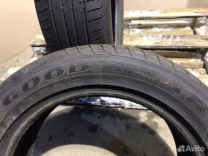 Goodyear EfficientGrip 215/55 R17 94V