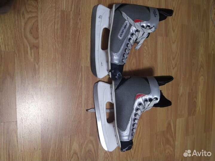 Коньки хоккейные 37 размер