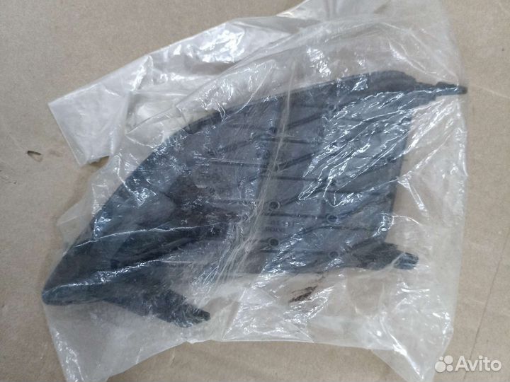 Заглушка бампера птф Toyota Corolla E150 2006-2008