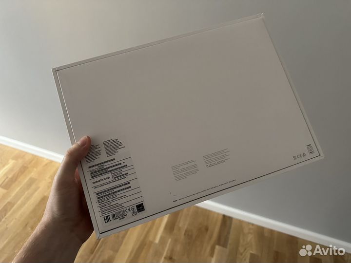Коробка от macbook pro 13 m1 2020