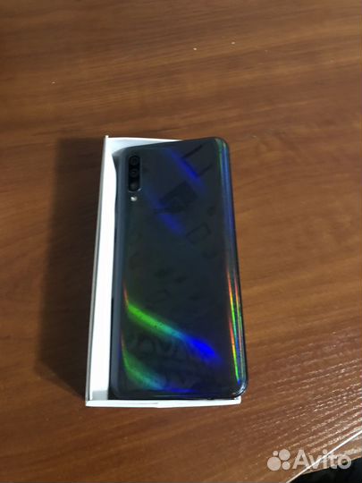 Samsung Galaxy A50, 6/64 ГБ