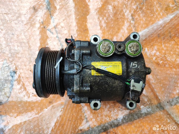 Компрессор системы кондиционера Ford Mondeo III