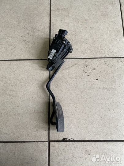 Педаль газа Nissan Primera P12