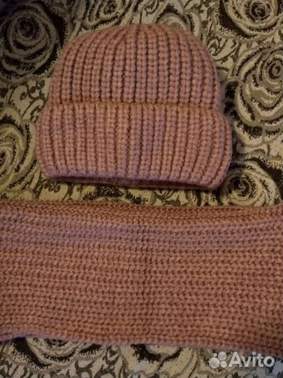 Комплект шапка и снуд