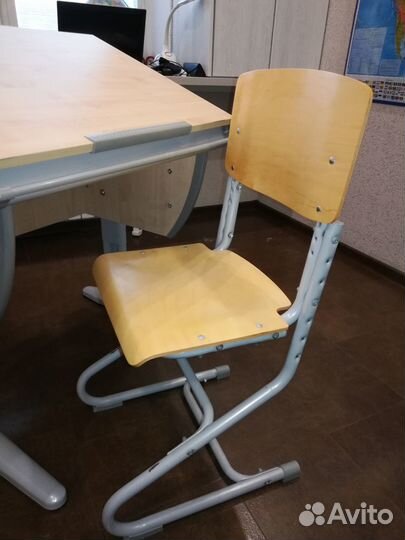 Растущая парта со стулом