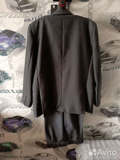 Школьный костюм