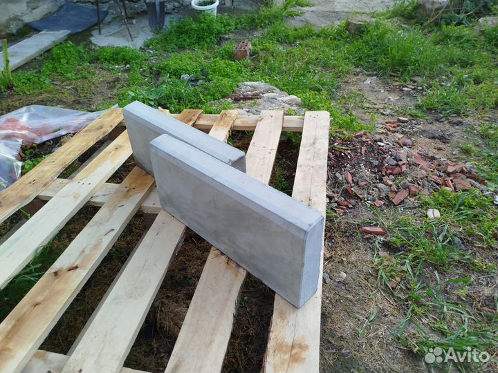 Бордюр тротуарный и садовый