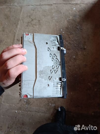 Магнитола на машину