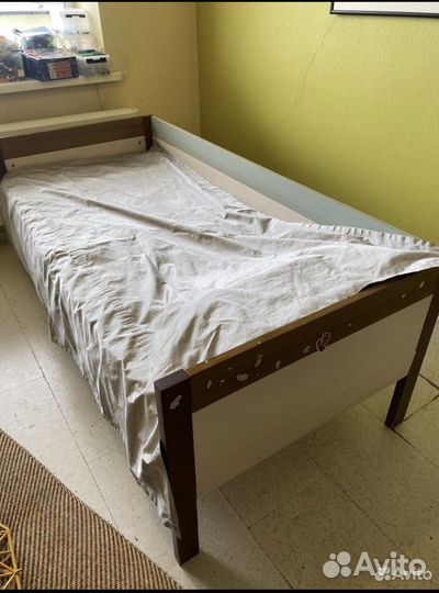 Двухъярусная кровать из массива сосны