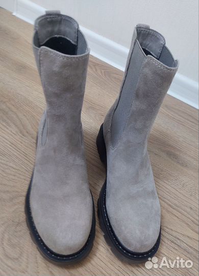 Ботинки демисезонные женские 38 размер