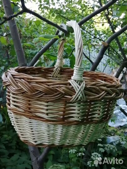 Корзины плетёные из лозы ивы