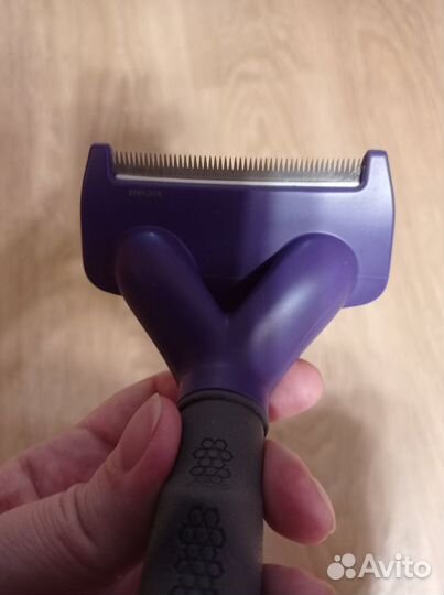 Фирменный дешеддер-фурминатор FURminator для кошек