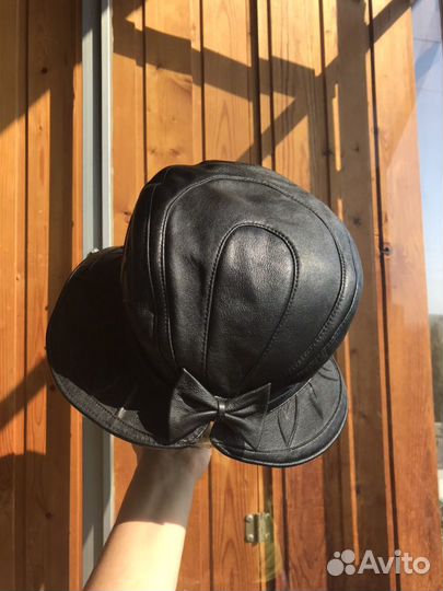 Женская кожаная шляпа (чёрная). торг