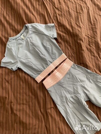 Продам спортивный костюм Irnby