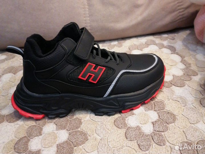 Кроссовки осенние, ботинки 36