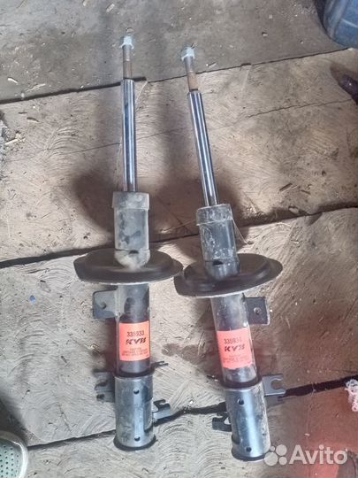 Новые передние стойки на Ситроен С8