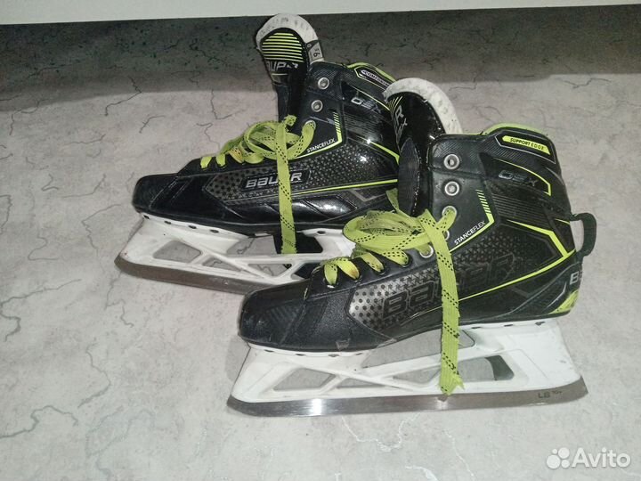 Вратарская хоккейная форма