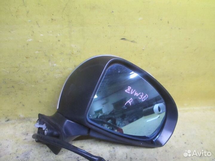 Зеркало правое Toyota Prius ZVW30