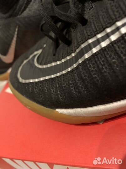 Nike футбольная обувь
