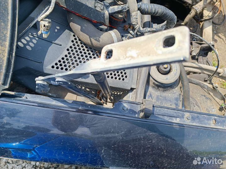 Петля капота Опель Вектра б