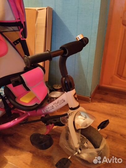 Детский трехколесный велосипед коляска