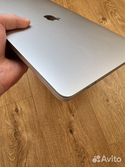 Игровой ноутбук Apple MacBook Pro 15