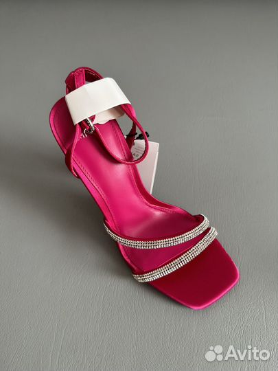 Босоножки Mango