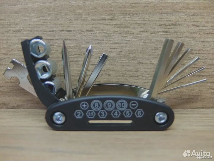 Аптечка велосипедная: мультитул, монтажки, заплат