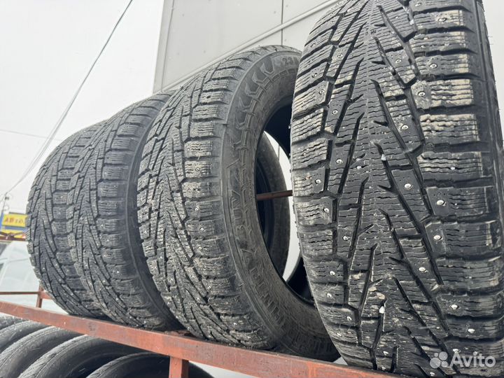 Nokian Tyres Hakkapeliitta 7 SUV 235/60 R18